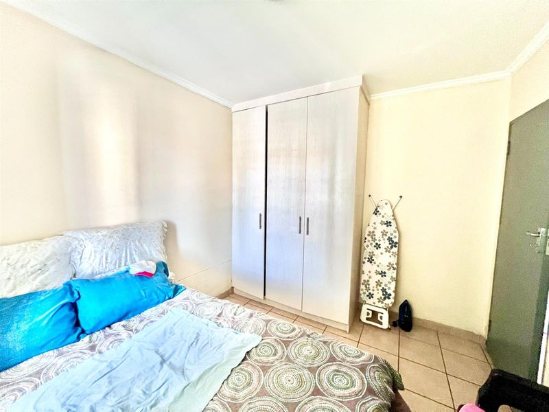 2 Bed First Floor Apartment - Photo 3