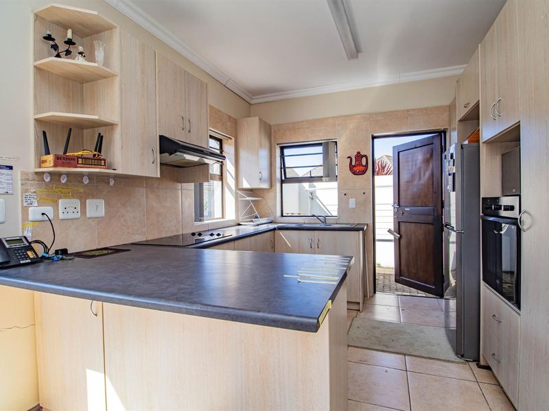 Blue Mountain Retirement Village - Photo 8