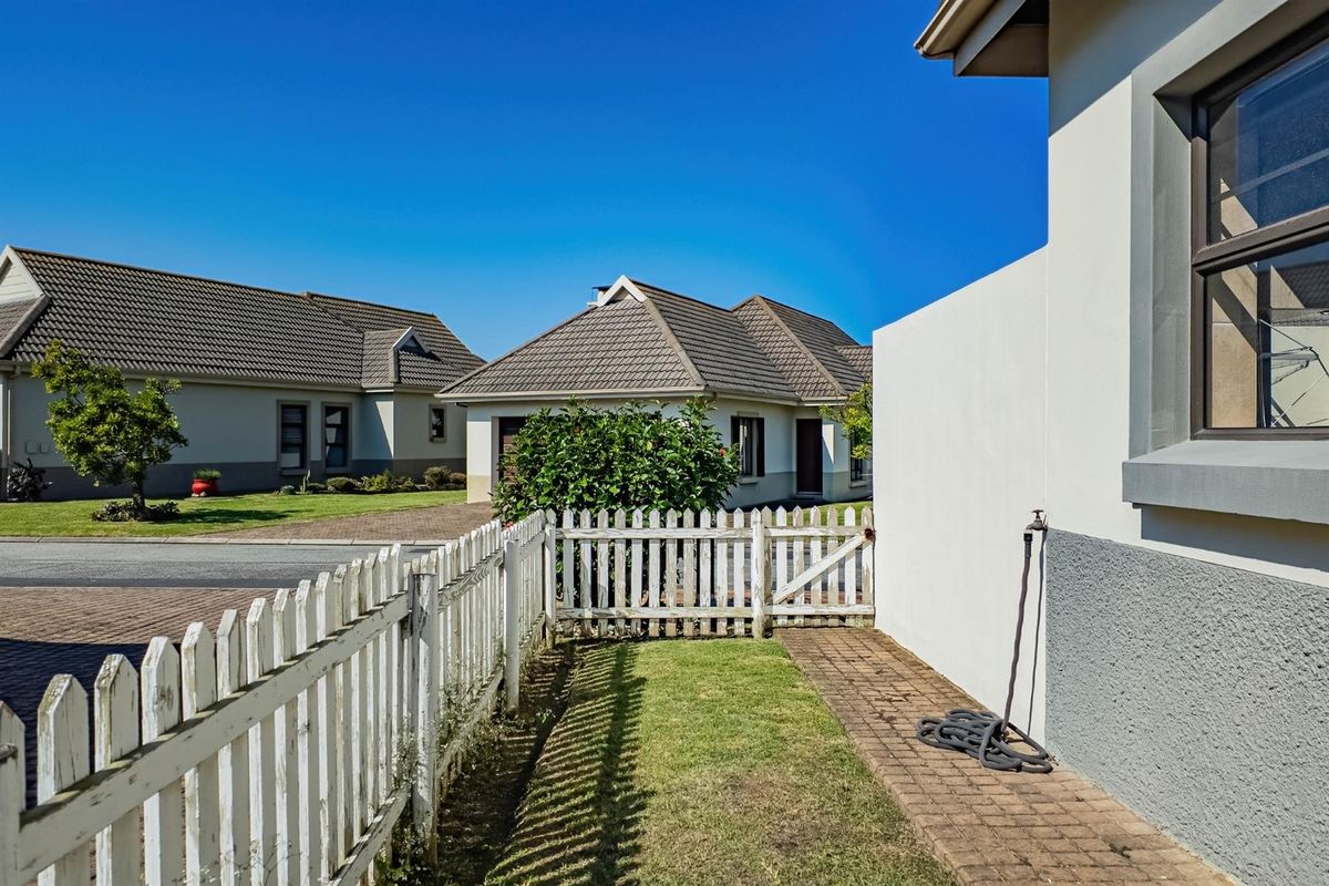 Blue Mountain Retirement Village - Photo 4