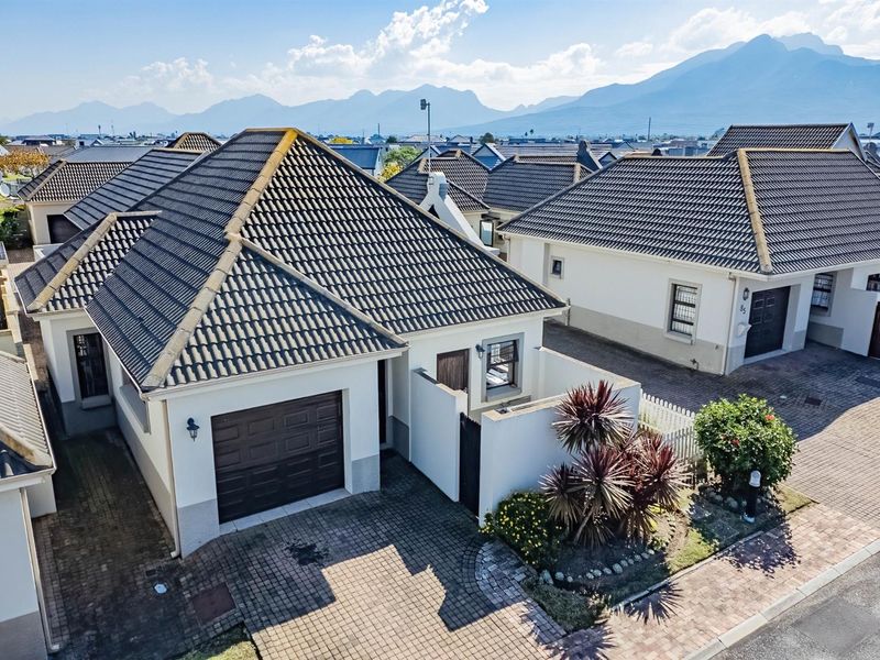 Blue Mountain Retirement Village - Photo 2