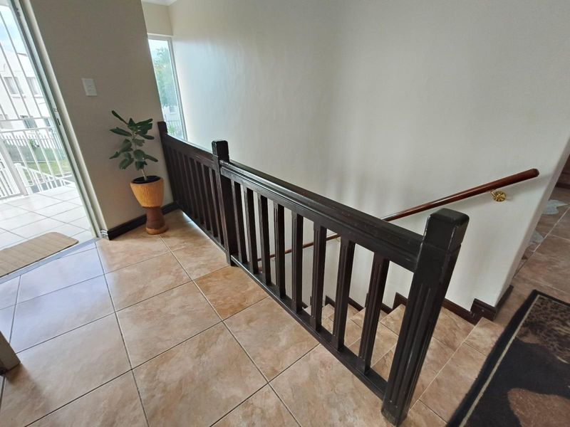 House For Sale in Gordons Bay, Mountainside - Photo 9