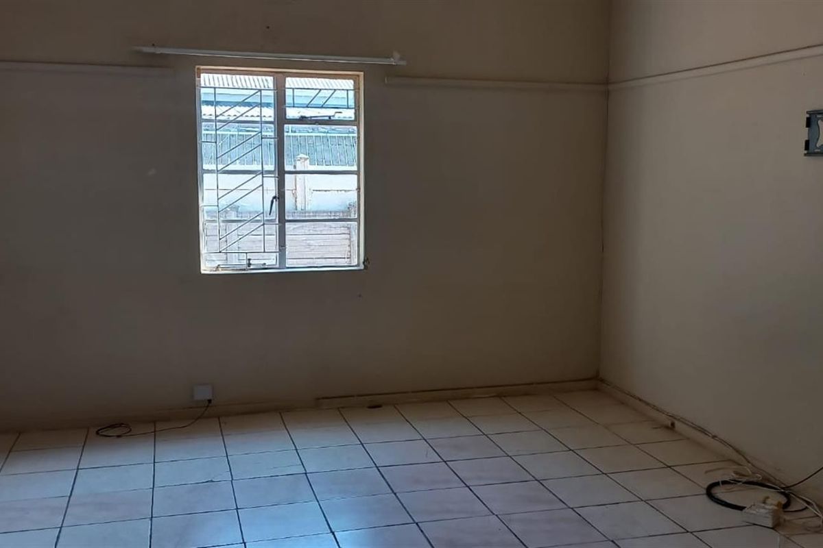 House For Sale in Kirstenhof, Kimberley - Photo 2