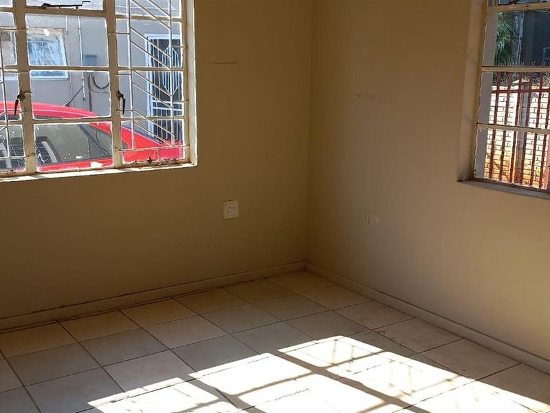 House For Sale in Kirstenhof, Kimberley - Photo 5