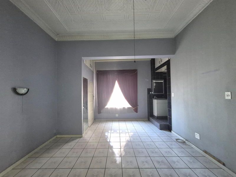 Versatile Family Home with Great Potential - Photo 9