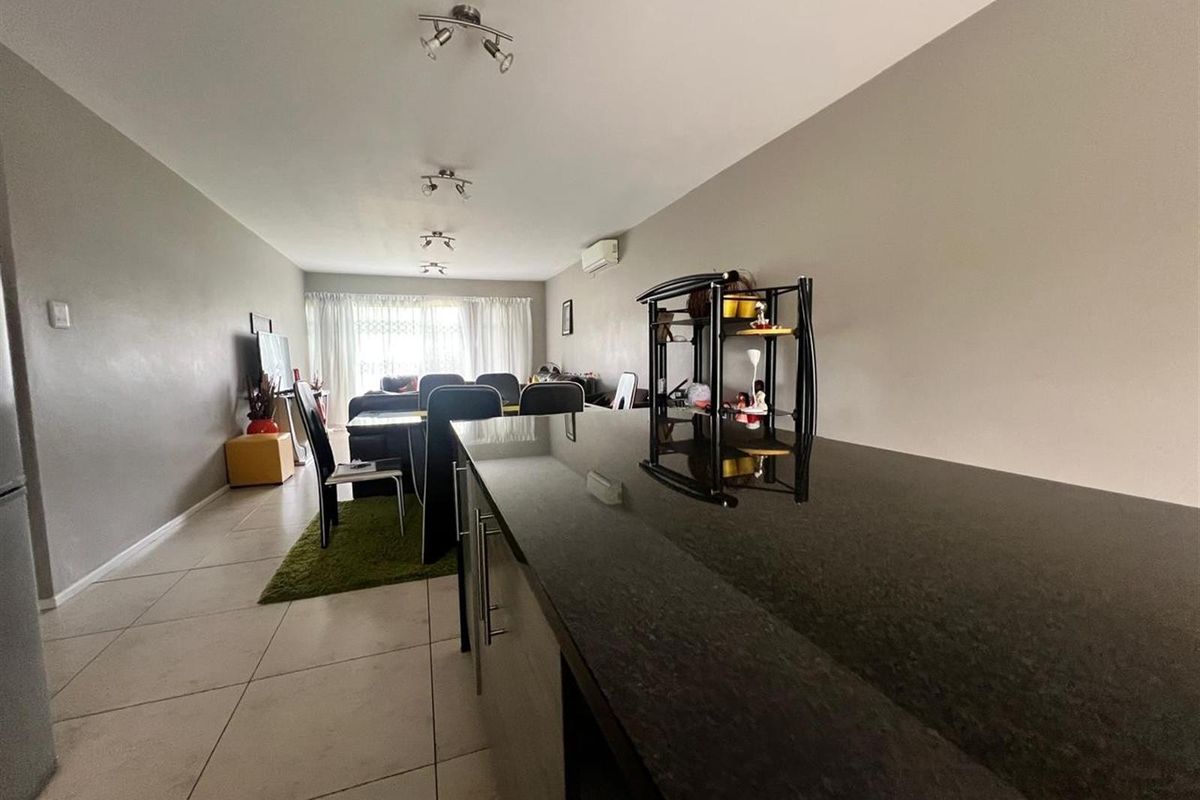 3 Bed and 2 bathroom home in Nahoon Valley Park - Photo 5