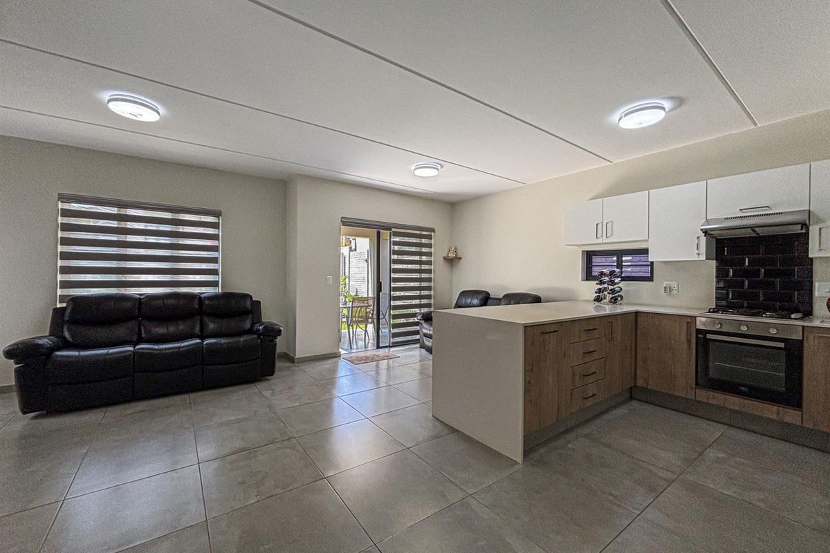 3Bedroom house in Craigavon - Photo 5