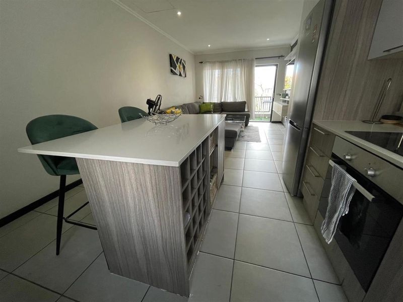 Modern Semi-Furnished 2 Bed, 2 Bath Apartment in Ventura Estate Craigavon Fourways - Photo 6