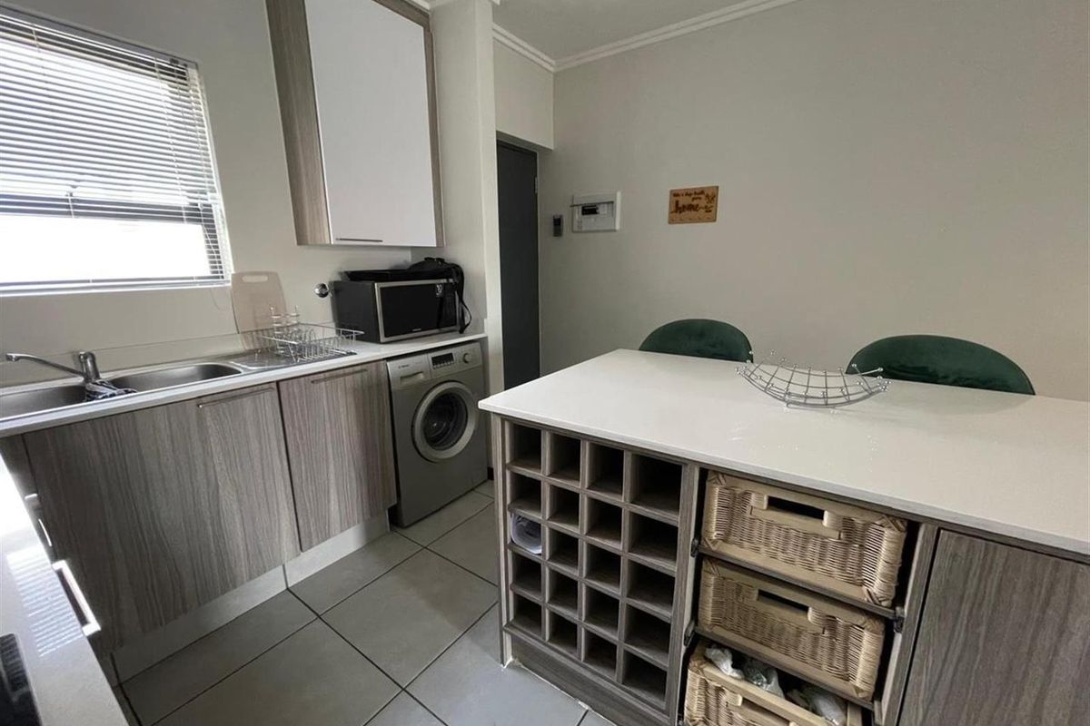 Modern Semi-Furnished 2 Bed, 2 Bath Apartment in Ventura Estate Craigavon Fourways - Photo 5