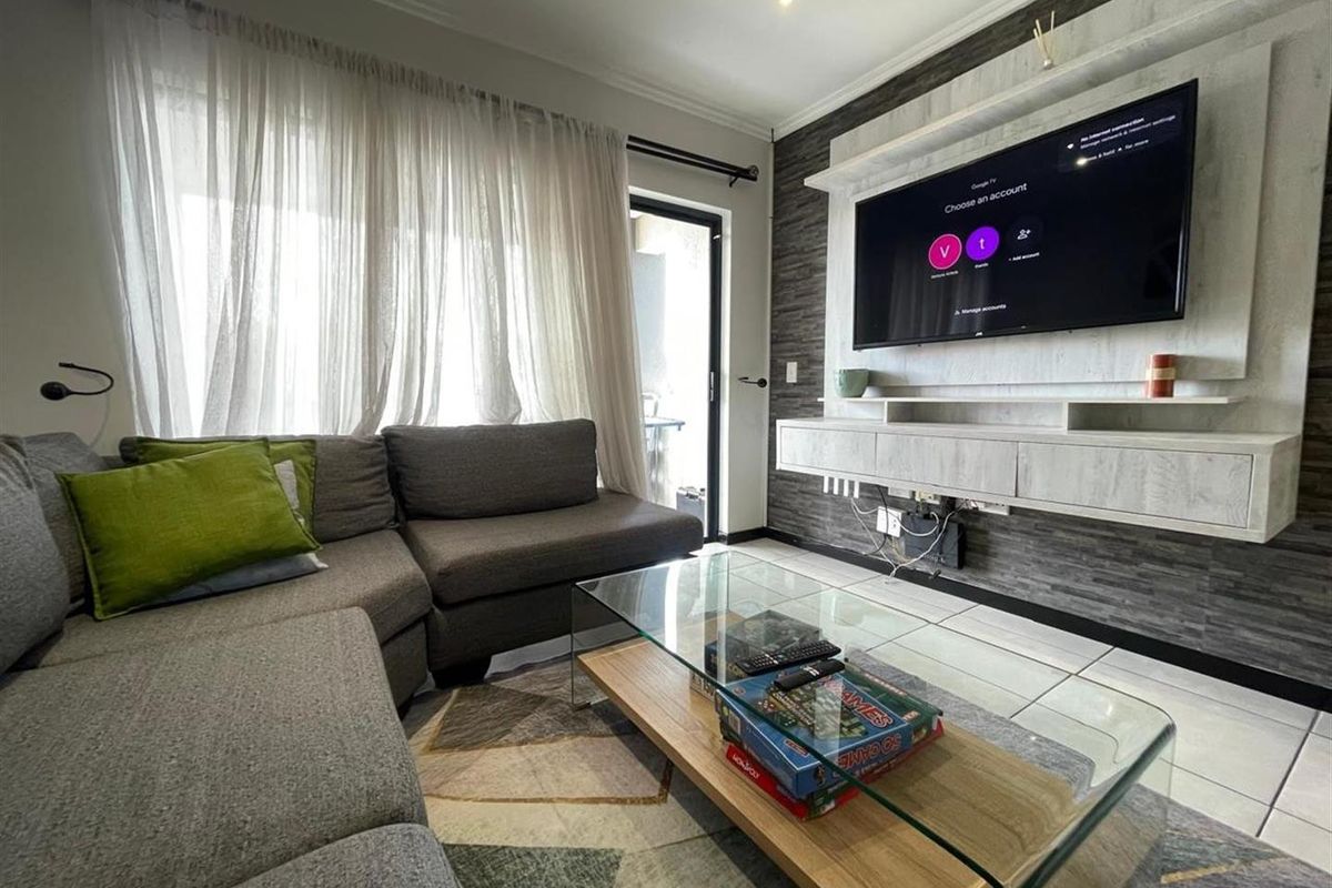 Modern Semi-Furnished 2 Bed, 2 Bath Apartment in Ventura Estate Craigavon Fourways - Photo 3