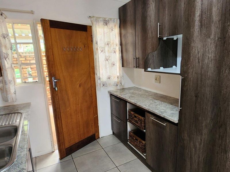 Retirement Home for sale in  Brummeria, Pretoria - Photo 4