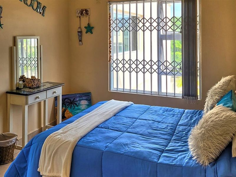 Apartment For Sale in Margate, KwaZulu Natal - Photo 6