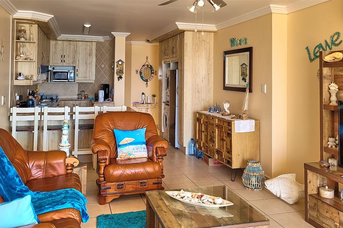 Apartment For Sale in Margate, KwaZulu Natal - Photo 4