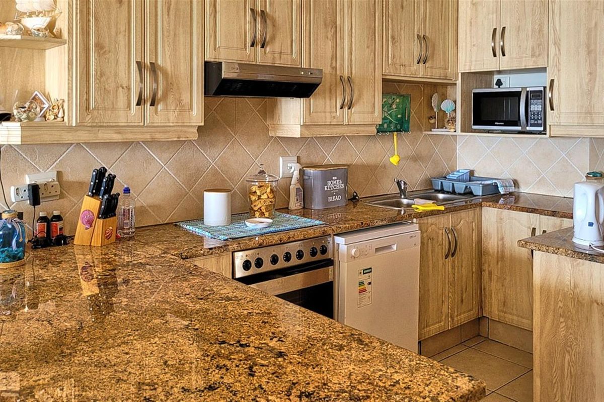 Apartment For Sale in Margate, KwaZulu Natal - Photo 5