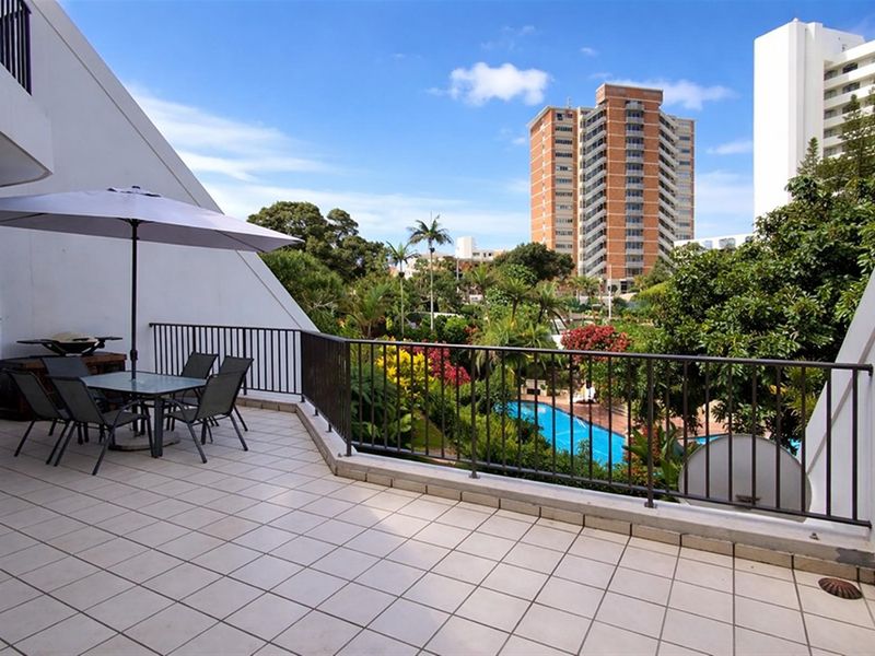 Available Immediately! Furnished Apartment includes water, wifi, cleaning! - Photo 3