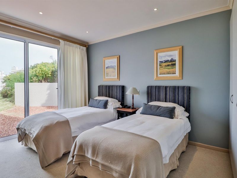 Luxury Golf Villa with Breathtaking Ocean Views! - Photo 10