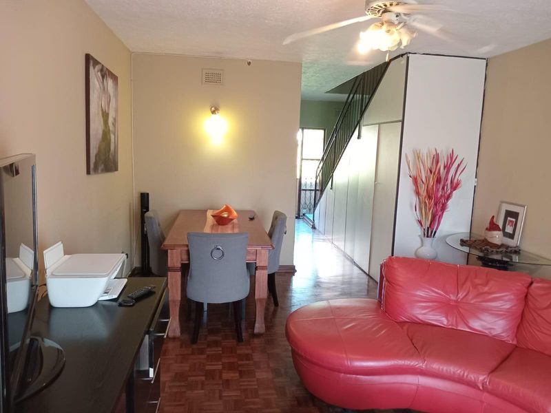 Duplex  To Rent in Pinetown Central, Pinetown, KwaZulu Natal - Photo 6