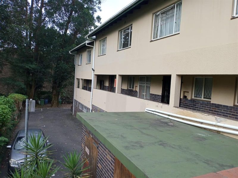 Duplex  To Rent in Pinetown Central, Pinetown, KwaZulu Natal - Photo 4