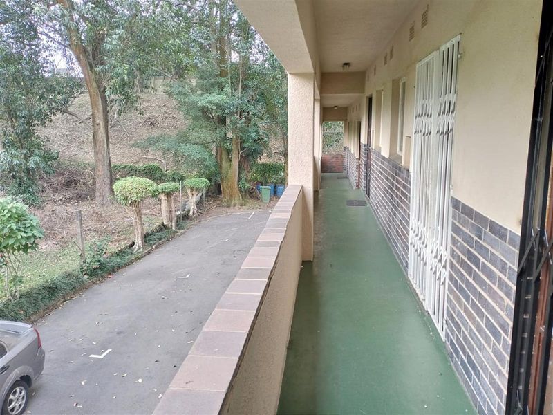 Duplex  To Rent in Pinetown Central, Pinetown, KwaZulu Natal - Photo 3