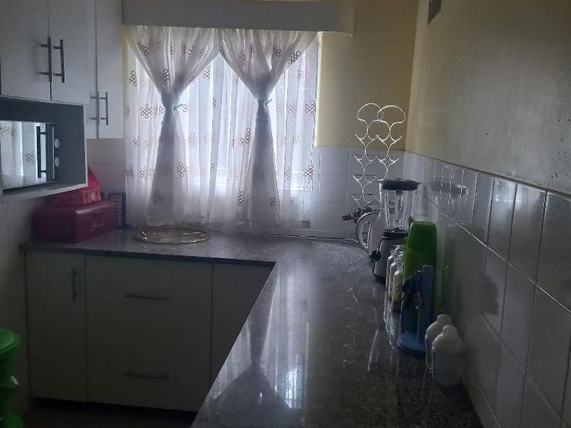 Duplex  To Rent in Pinetown Central, Pinetown, KwaZulu Natal - Photo 9
