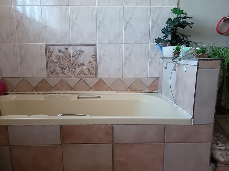 Spacious Smallholding Near the Vaal River - Ideal family living - Photo 6