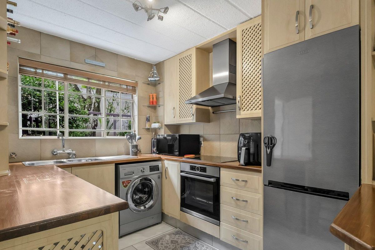 Apartment For Sale in Strathavon, Sandton - Photo 3