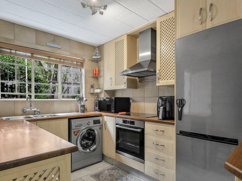 Apartment For Sale in Strathavon, Sandton - Photo 3