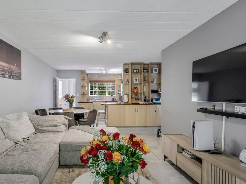 Apartment For Sale in Strathavon, Sandton - Photo 6