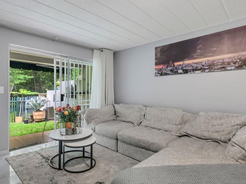 Apartment For Sale in Strathavon, Sandton - Photo 5