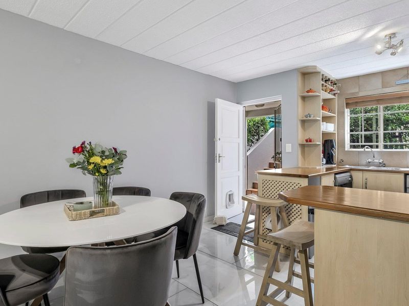 Apartment For Sale in Strathavon, Sandton - Photo 2