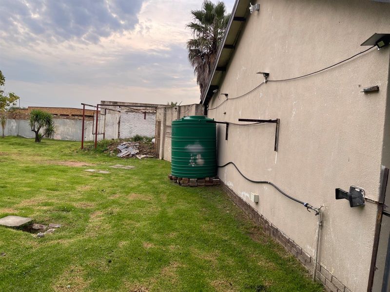 4 Bedroom House To Rent in Kriel - Photo 3