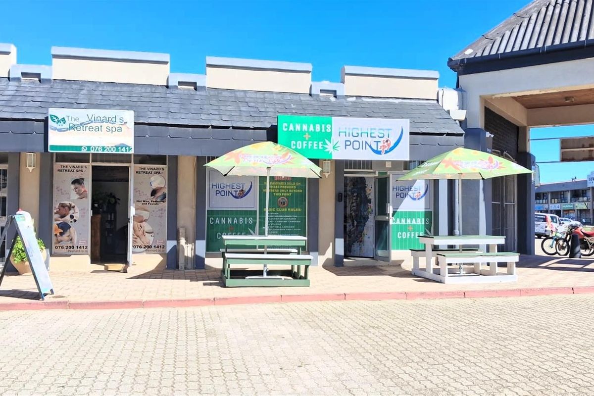 Prime Commercial Property for Sale in Jeffreys Bay - High-Visibility Investment Opportunity - Photo 5