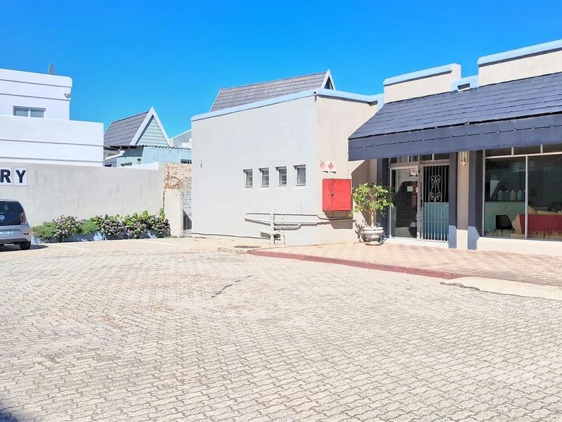 Prime Commercial Property for Sale in Jeffreys Bay - High-Visibility Investment Opportunity - Photo 4