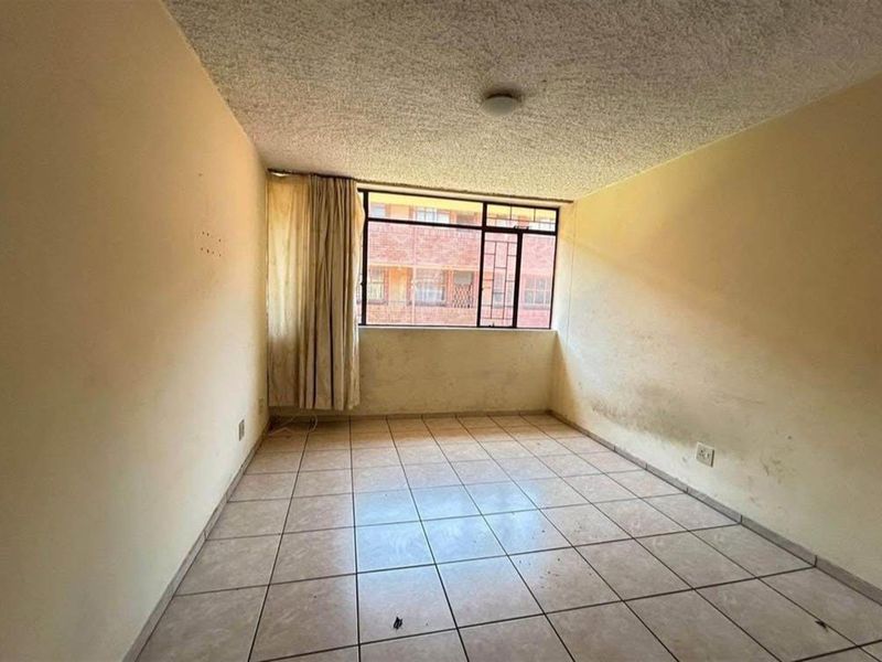 Neat 2-Bedroom Apartment in Pretoria North - Photo 4