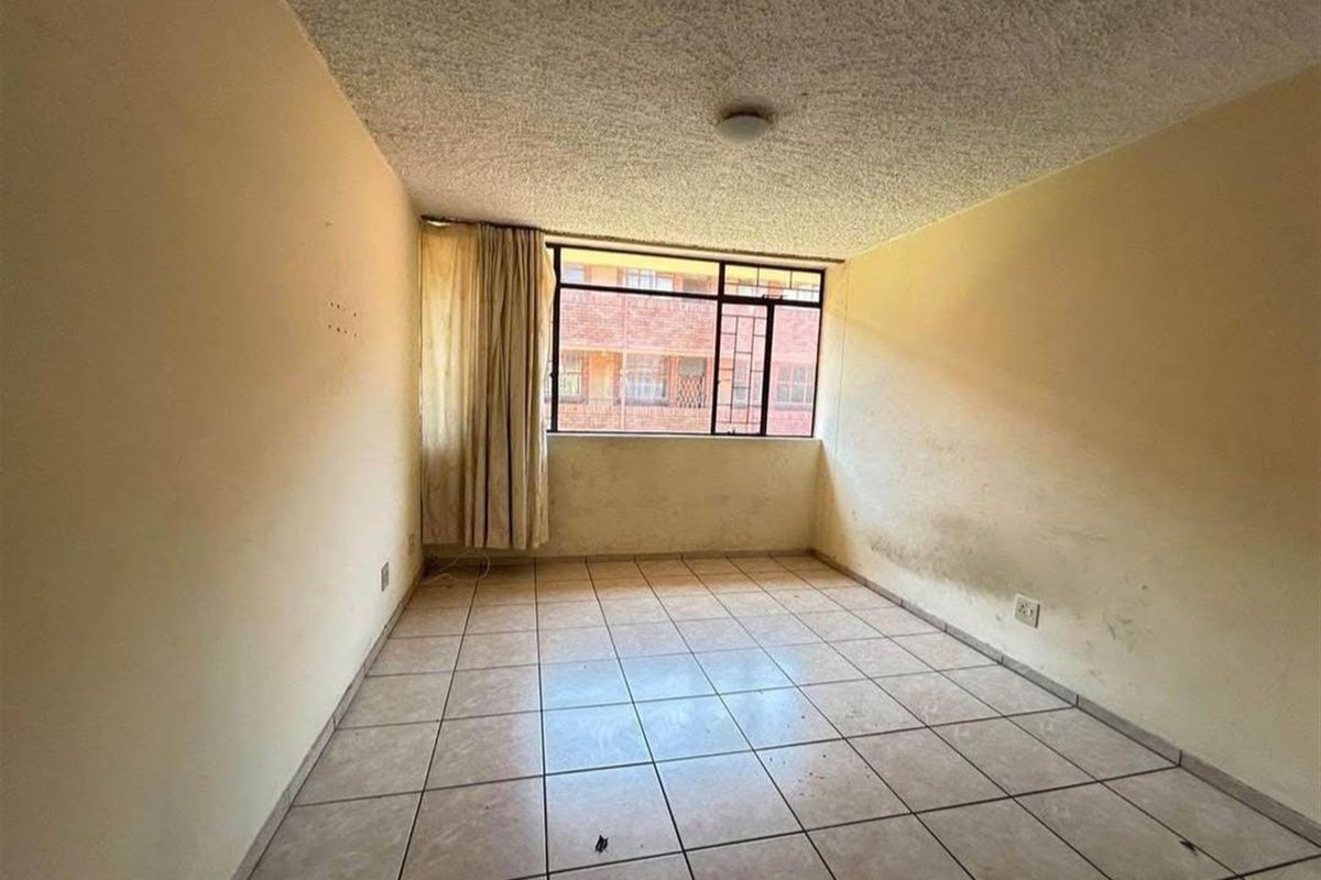 Neat 2-Bedroom Apartment in Pretoria North - Photo 4