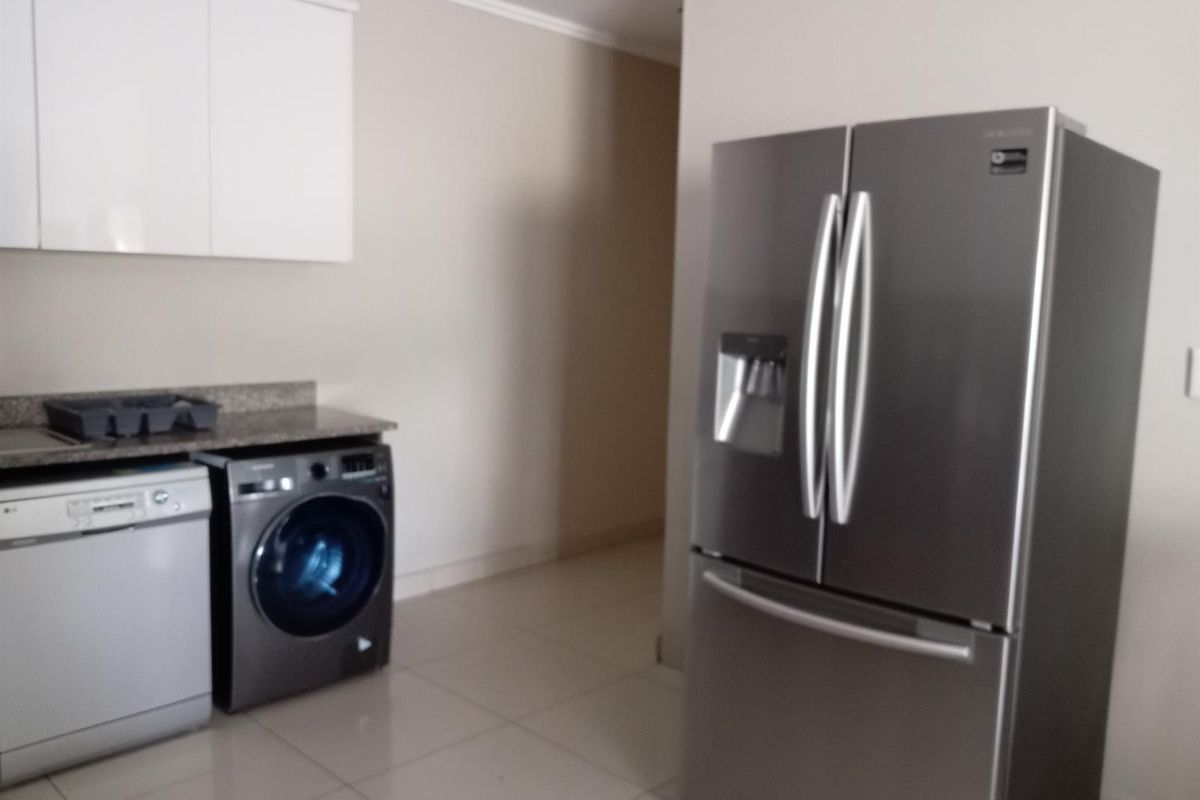 A dream Home awaits you. - Photo 5