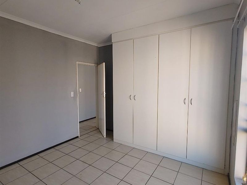 2 Bedroom,1Bath Apartment for rent in Halfway house - Photo 6