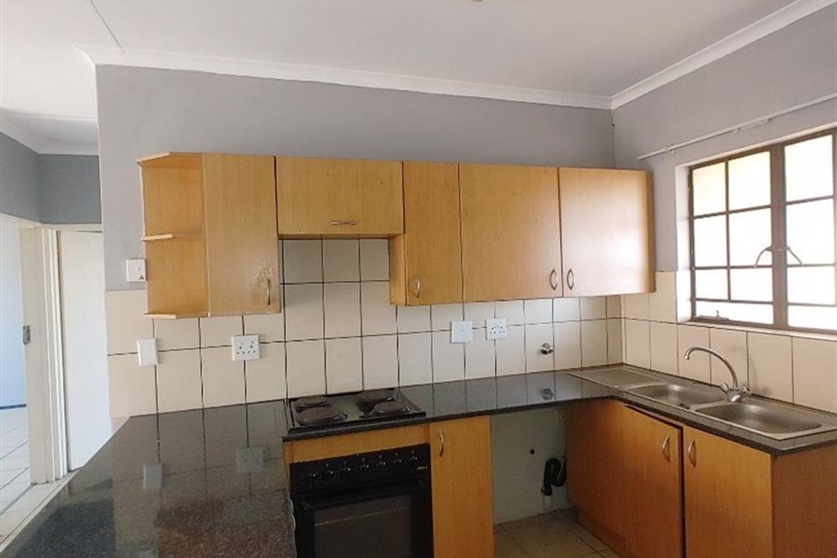 2 Bedroom,1Bath Apartment for rent in Halfway house - Photo 2