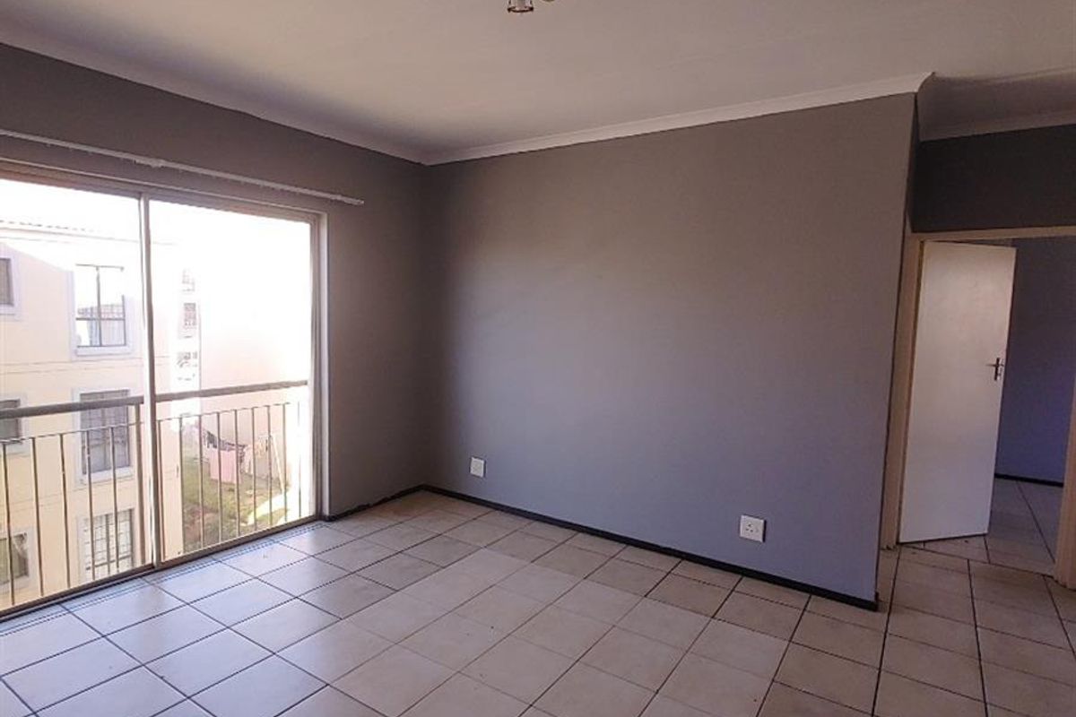 2 Bedroom,1Bath Apartment for rent in Halfway house - Photo 5