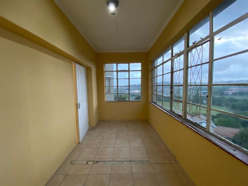 Apartment To Rent in Umbilo, Durban, KwaZulu Natal - Photo 8