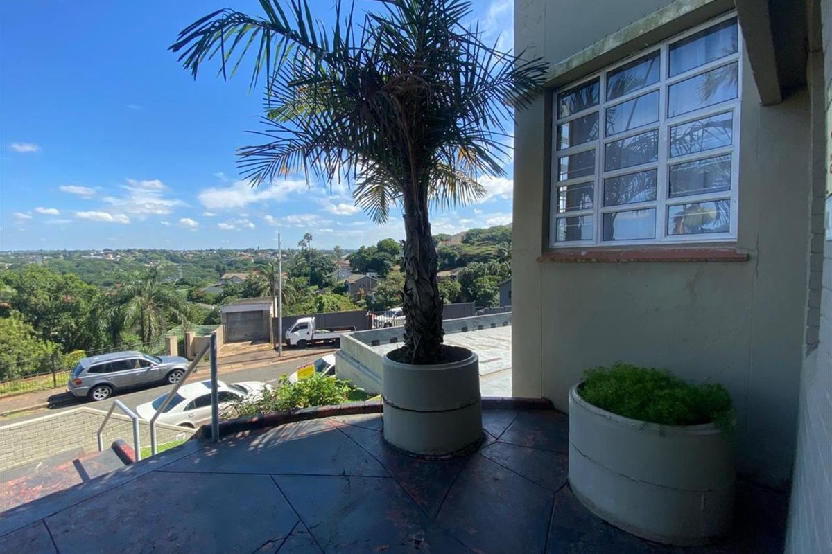 Apartment To Rent in Umbilo, Durban, KwaZulu Natal - Photo 2