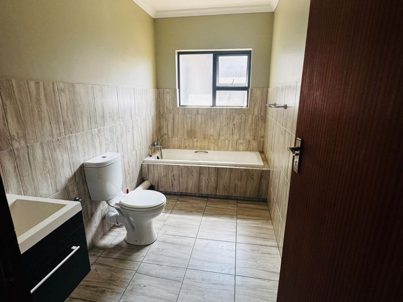 2Bed,2Bath Apartment for rent in Noordwyk - Photo 10