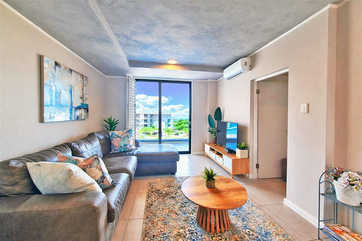 Available Immediately! Stunning Furnished Apartment to Let! - Photo 3