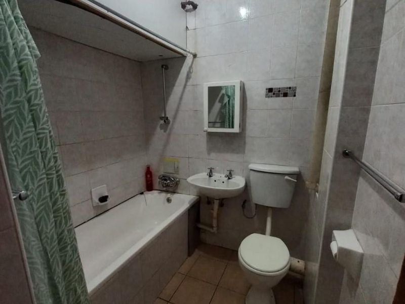 Studio Apartment For Sale in Kimberley - Photo 3