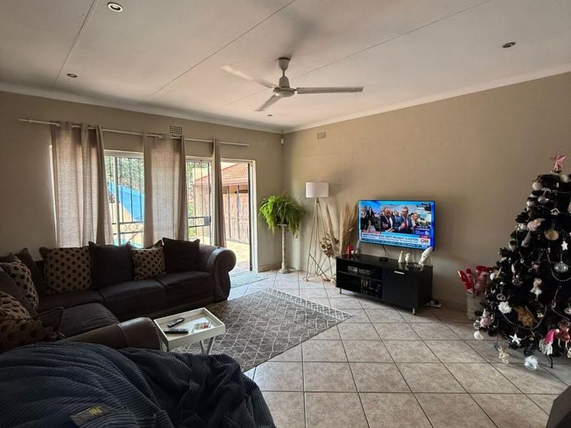 3 Bedroom 2 bathroom home for rent - Photo 4