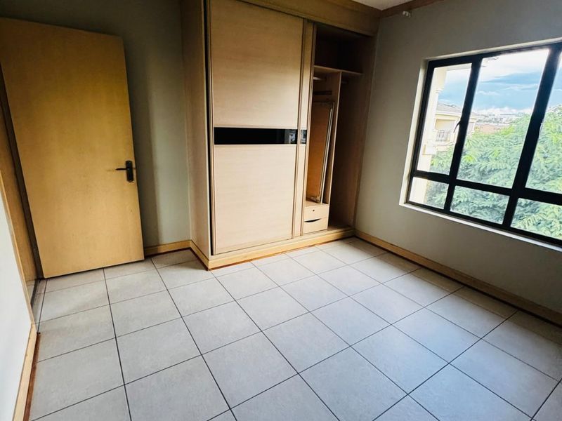 2 Bed,1 Bath apartment for rent in Noordwyk - Photo 9
