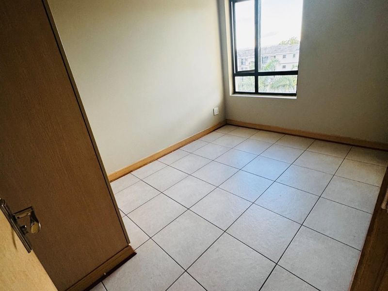 2 Bed,1 Bath apartment for rent in Noordwyk - Photo 10