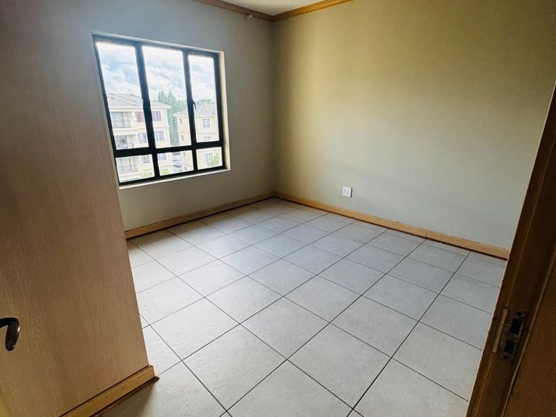 2 Bed,1 Bath apartment for rent in Noordwyk - Photo 8