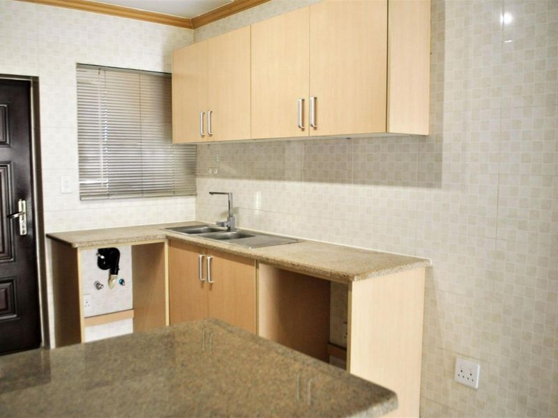 2 Bed,1 Bath apartment for rent in Noordwyk - Photo 7
