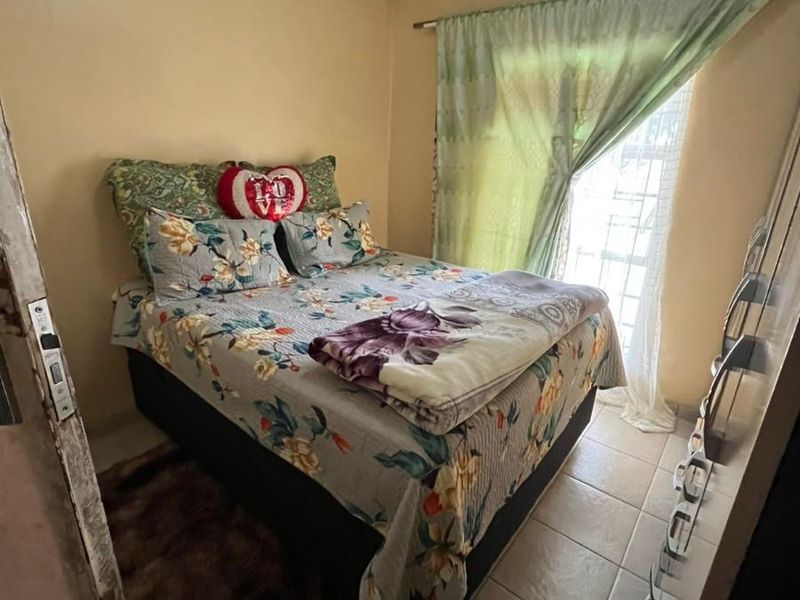 Apartment For Sale in LIMPOPO FLATS, FRIENDSHIPTOWN - Photo 6