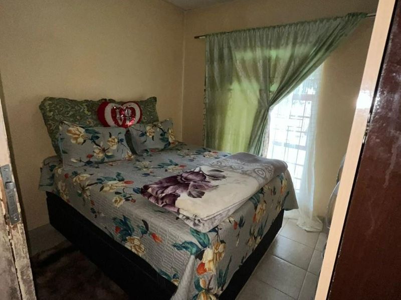 Apartment For Sale in LIMPOPO FLATS, FRIENDSHIPTOWN - Photo 8